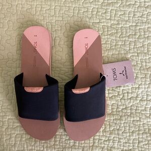 Toms Carly Slides